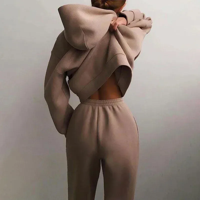 Eleos Loungewear Set