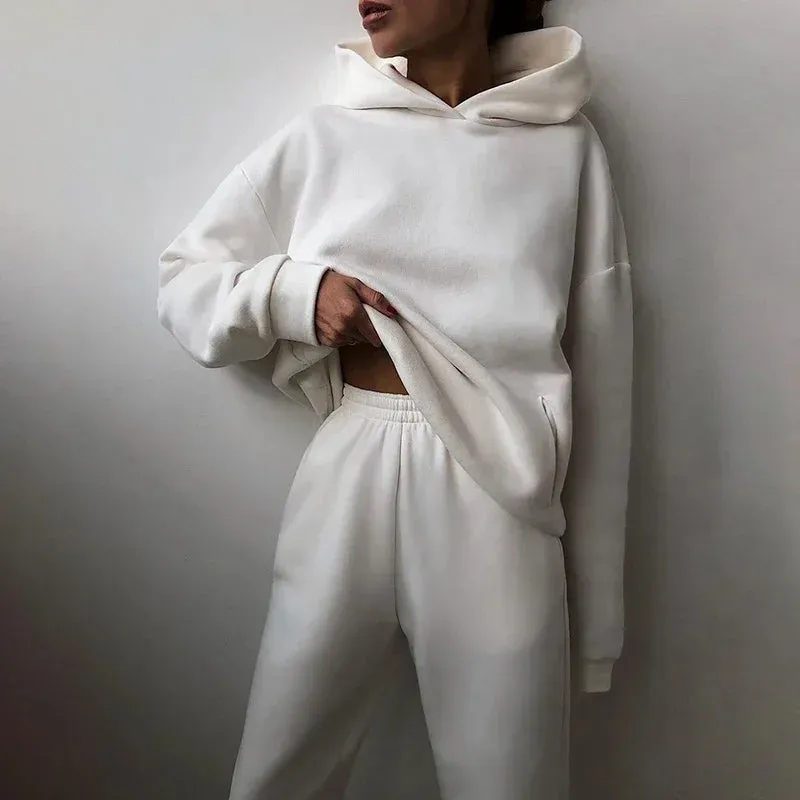 Eleos Loungewear Set